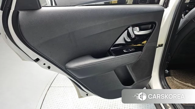 Kia Niro id 4643105 из Кореи 17