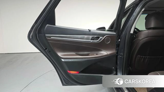 Hyundai Grandeur IG Hybrid id 4294962 из Кореи 17