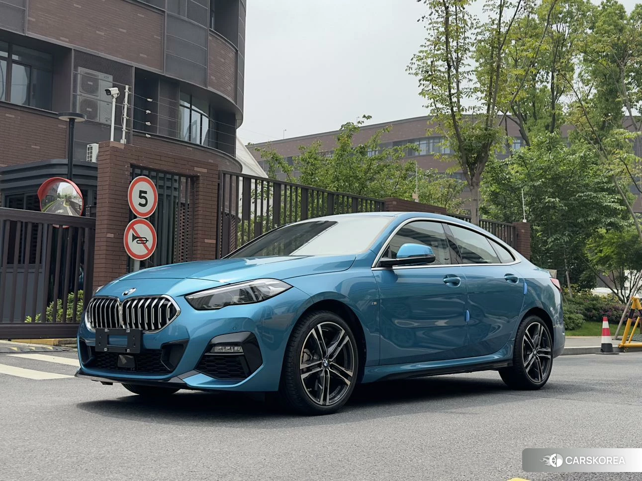 BMW 2 series id 4467590 из Китая 17