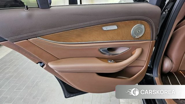 Mercedes-Benz E-Class W213 id 4294365 из Кореи 17