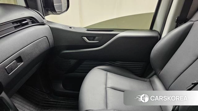 Hyundai Staria id 4194483 из Кореи 17