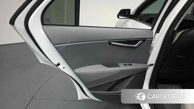 Kia Di Ol Nu Niro id 4231027 из Кореи 17