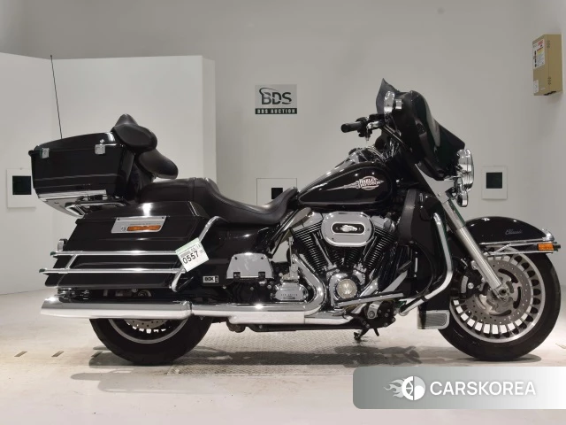 Проданный Harley-Davidson Electra Glide FLHTC1580 2011 из Японии, фото 2