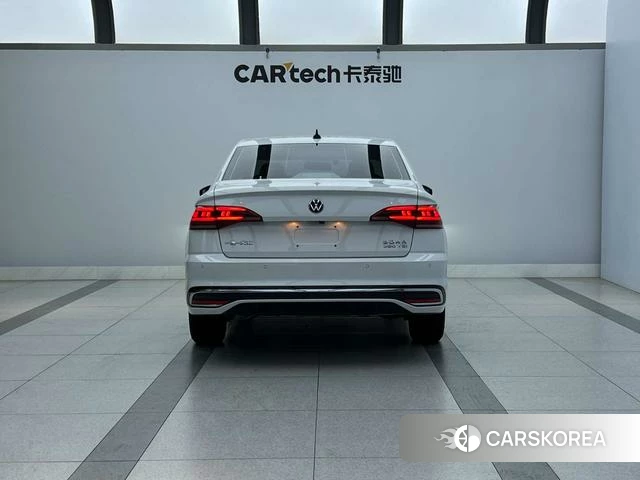 Volkswagen Bora id 4256471 из Китая 17