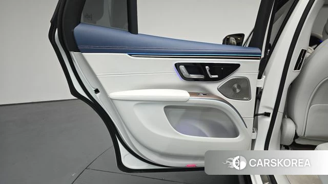 Mercedes-Benz EQS SUV X296 id 4725712 из Кореи 17