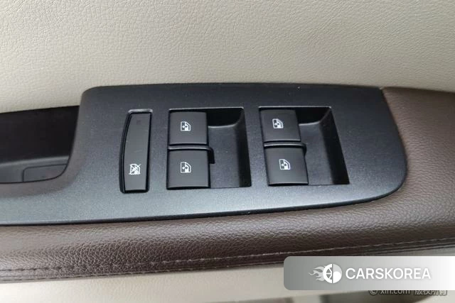 Buick GL8 id 4207094 из Китая 17