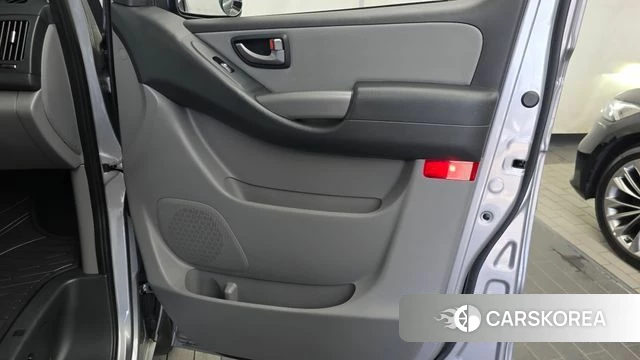 Hyundai The New Grand Starex id 4647353 из Кореи 17
