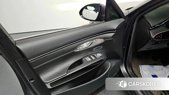 Genesis GV70 id 4303921 из Кореи 17