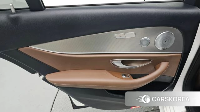 Mercedes-Benz E-Class W213 id 4907511 из Кореи 17