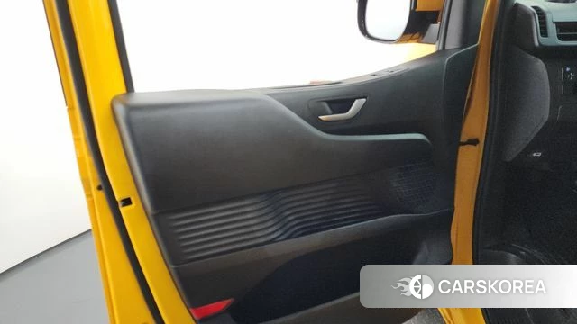 Hyundai Staria id 4612627 из Кореи 17