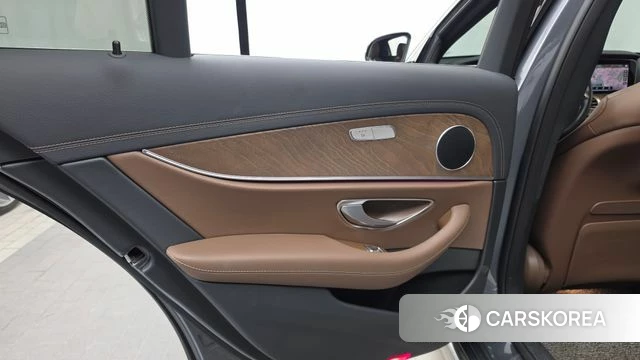 Mercedes-Benz E-Class W213 id 4693295 из Кореи 17