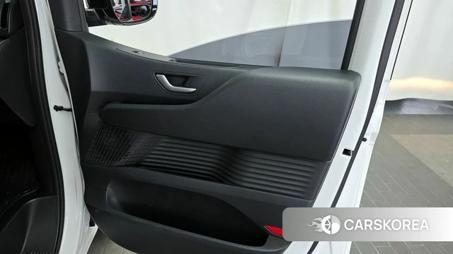 Hyundai Staria id 4280449 из Кореи 17