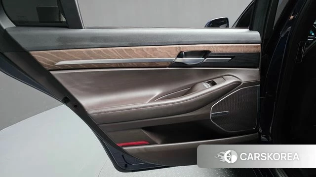 Genesis G90 id 4784655 из Кореи 17