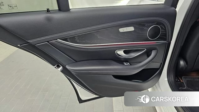 Mercedes-Benz E-Class W213 id 4495935 из Кореи 17