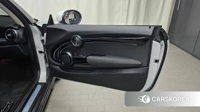 Mini Cooper id 4676209 из Кореи 17