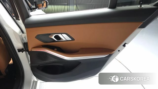 BMW 3 Series (G20) id 4686522 из Кореи 17