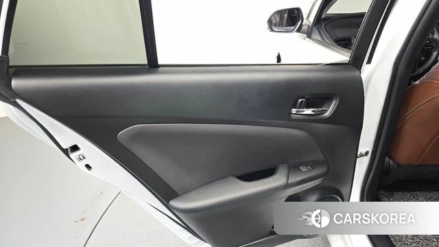 Toyota Prius 4th Generation id 4775465 из Кореи 17