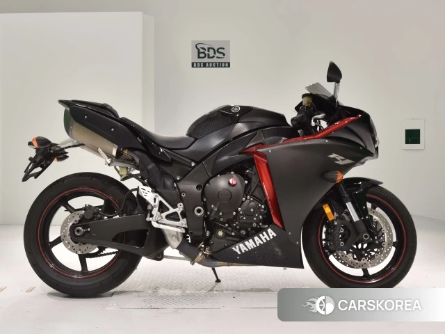 Проданный Yamaha YZF-R1 2010 из Японии