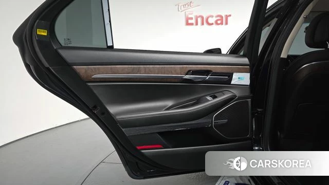 Genesis G90 id 4836184 из Кореи 17