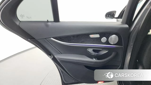 Mercedes-Benz E-Class W213 id 4573857 из Кореи 17