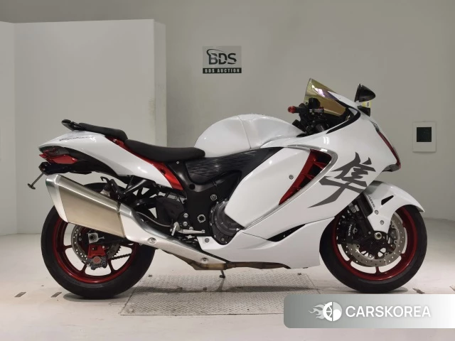 Проданный Suzuki GSX1300R HAYABUSA 2021 из Японии, фото 2