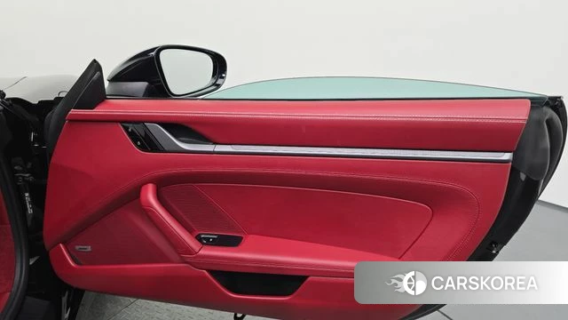 Porsche 911(992) id 4495812 из Кореи 17