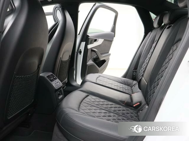 Audi S4 id 4211105 из Китая 17