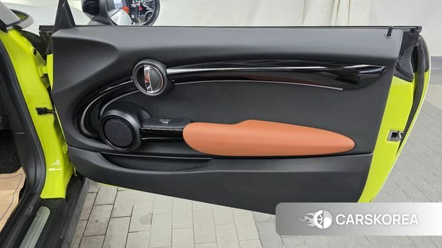 Mini Cooper S Convertible id 4608965 из Кореи 17