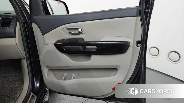 Kia The New Carnival id 4907671 из Кореи 17