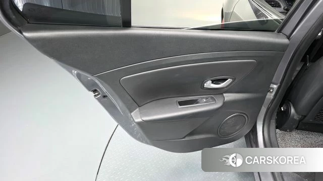 Renault Korea (Samsung) SM3 Z.E. id 4471700 из Кореи 17