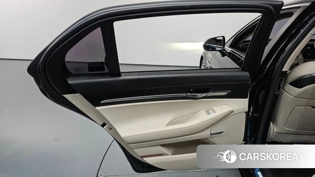 Genesis G90 id 4465310 из Кореи 17