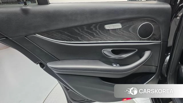 Mercedes-Benz E-Class W213 id 4609039 из Кореи 17