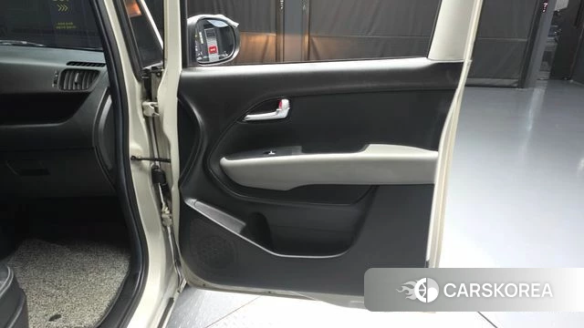 Kia The New Kia Ray id 4898715 из Кореи 17