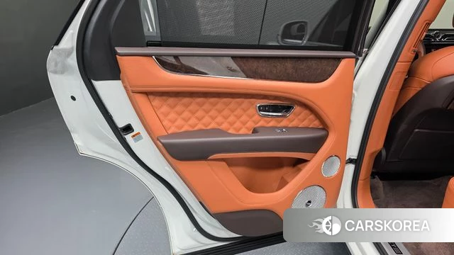 Bentley Bentayga id 4481312 из Кореи 17