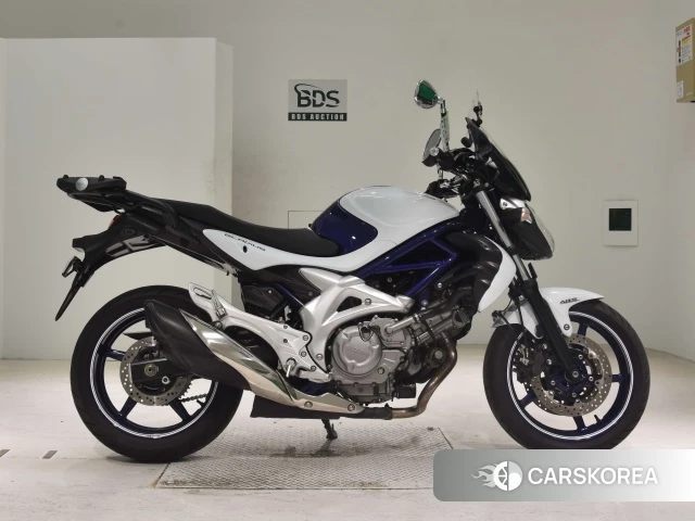 Проданный Suzuki GLADIUS 400 2010 из Японии