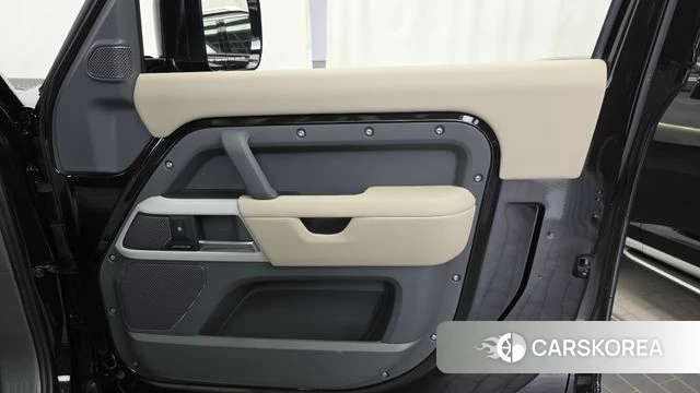 Land Rover Defender (L663) id 4792246 из Кореи 17