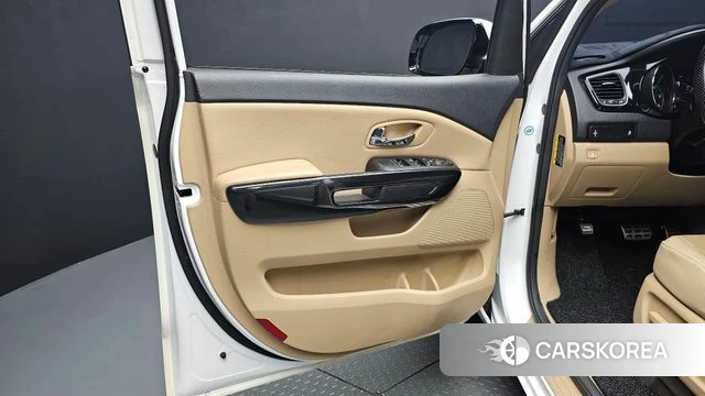 Kia The New Carnival id 4520425 из Кореи 17