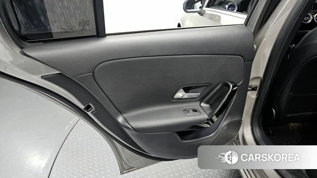 Mercedes-Benz A-Class W177 id 4268929 из Кореи 17