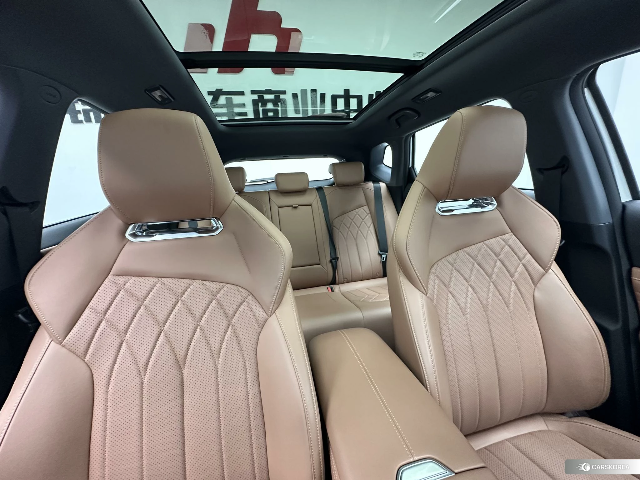 Chang'an UNI-Z PHEV id 4420810 из Китая 17
