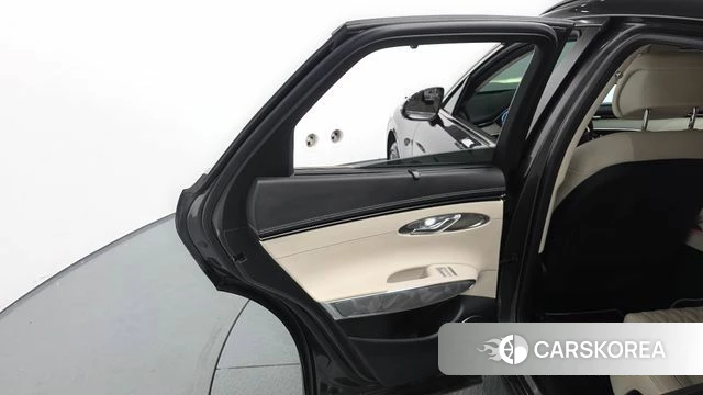 Genesis GV70 id 4692096 из Кореи 17