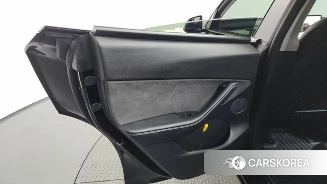 Tesla Model Y id 4571777 из Кореи 17