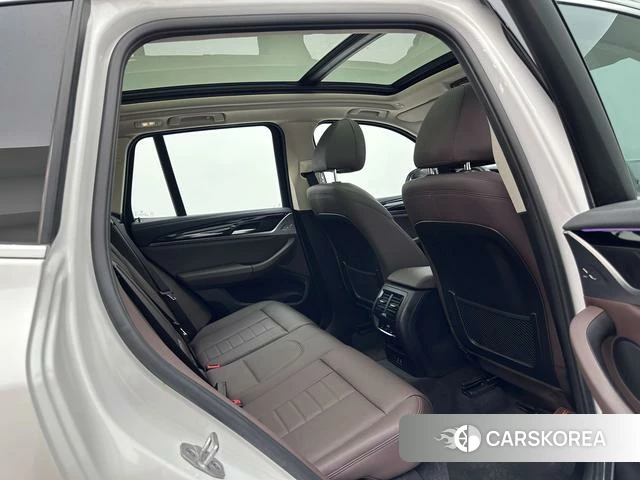 BMW X3 id 4399871 из Китая 17