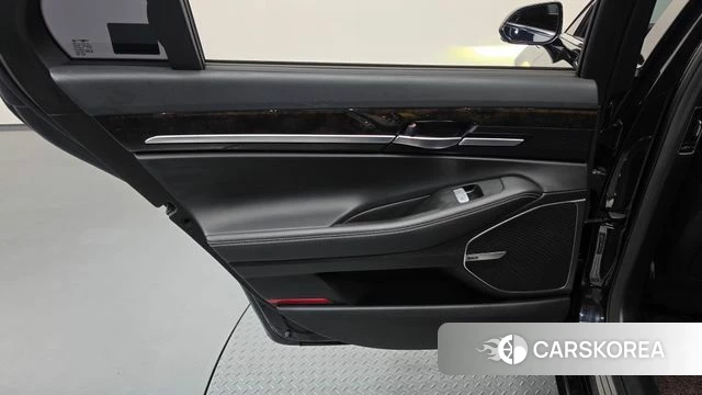 Genesis G90 id 4849691 из Кореи 17