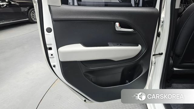 Kia The New Kia Ray EV id 4360343 из Кореи 17