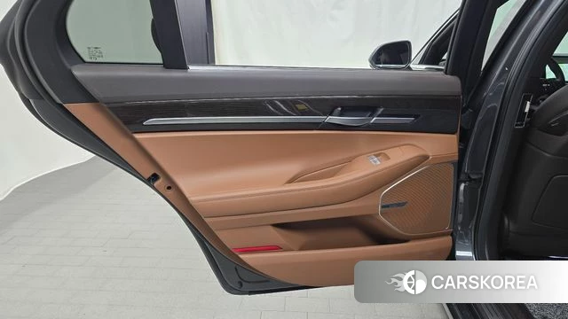 Genesis G90 id 4525179 из Кореи 17
