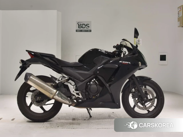 Проданный Honda CBR250R 2015 из Японии
