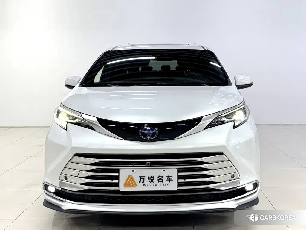 Toyota Sienna id 4583797 из Китая 17