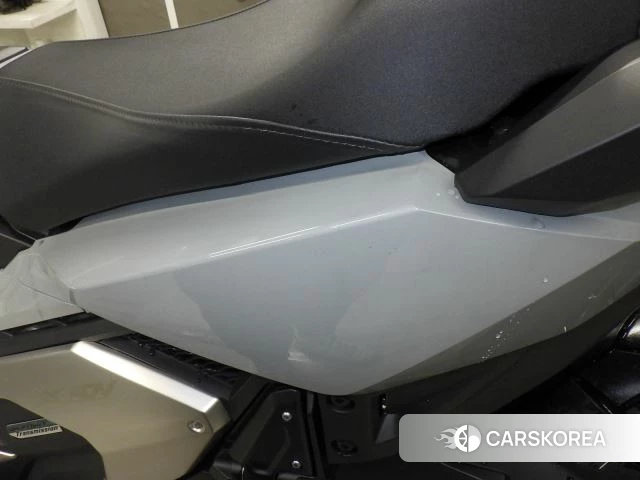 Honda X-ADV 750 id 3949448 из Японии 17