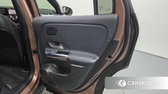 Mercedes-Benz EQA H243 id 4423017 из Кореи 17