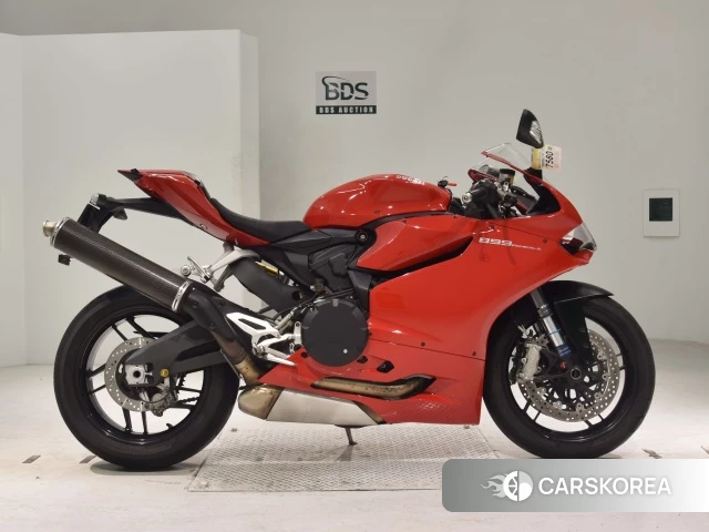 Проданный Ducati 899 PANIGALE 2014 из Японии
